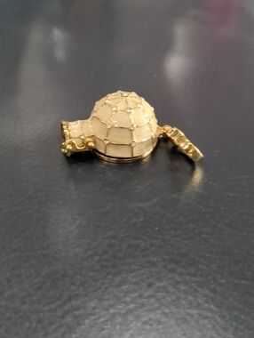 JUICY COUTURE IGLOO CHARM!